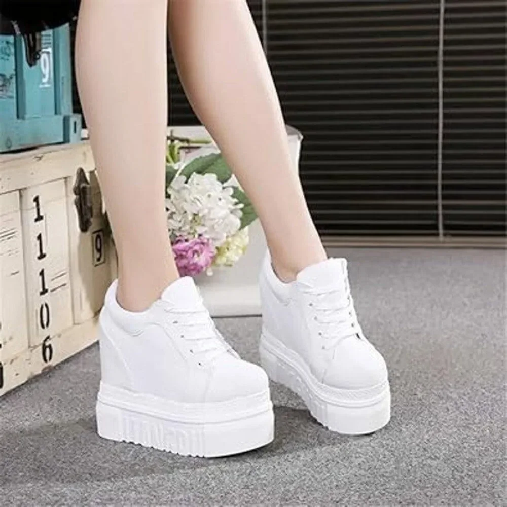 New Ace Shock Womens Size 7.5 White Canvas Hidden 5